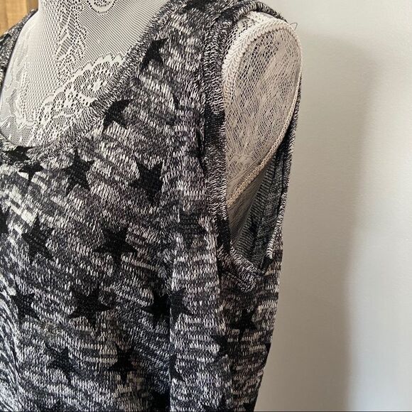 Aeropostale cold shoulder Star sheer long sleeve - Picture 4 of 8